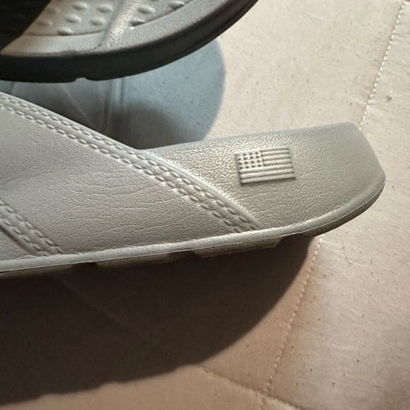 Miusol Men's Sandals in Light Gray - Picture 4 of 12